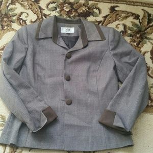 Skirt suit by Le Suit